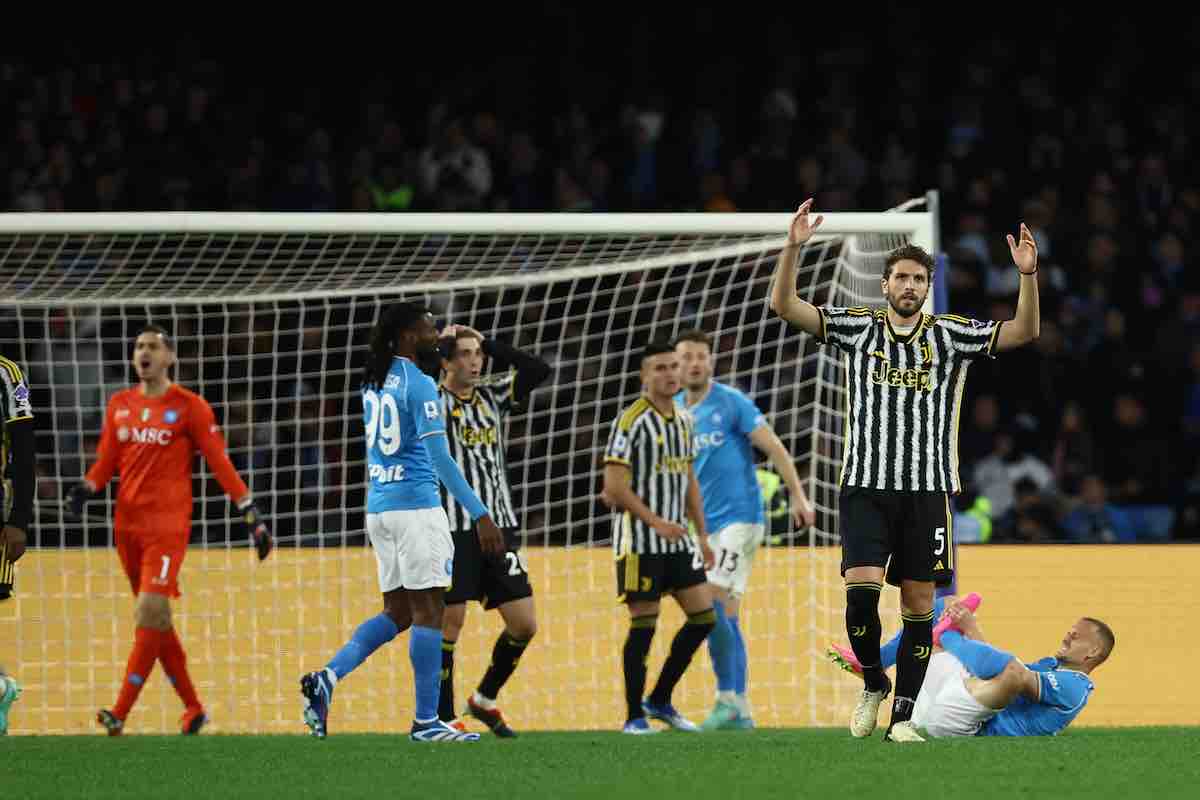 Locatelli disperato al termine di Napoli-Juve