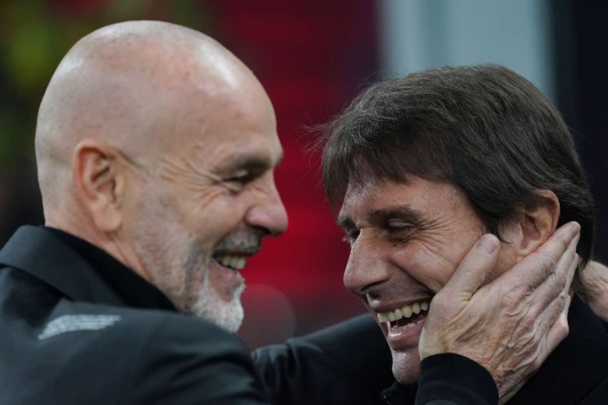 Panchina Milan, Conte sullo sfondo