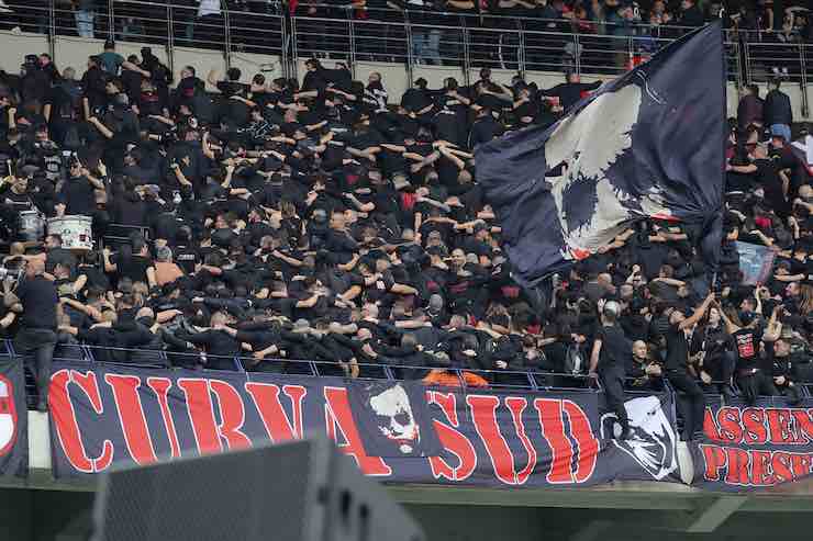 Milan-Cagliari, proteste della Curva. Pioli alza la 'voce'