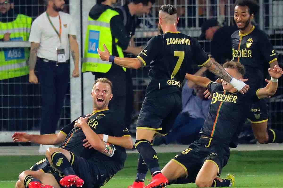 Gytkjaer completa la festa: il Venezia batte la Cremonese e ritorna in Serie A