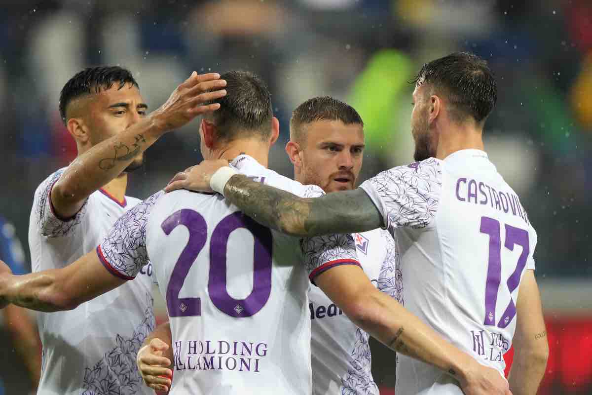 Fiorentina contestata dai suoi tifosi a fine partita: "Solo per la maglia"