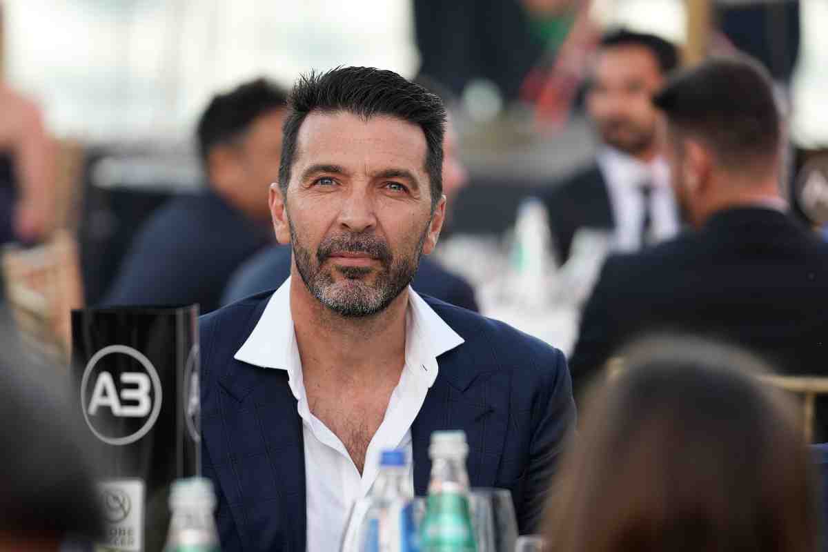 Gianluigi Buffon esulta per Carrarese e Juventus