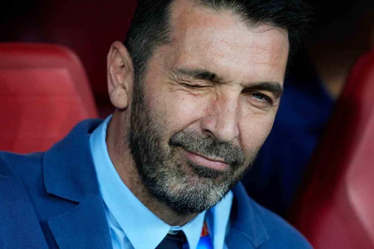 Italia, Buffon resta