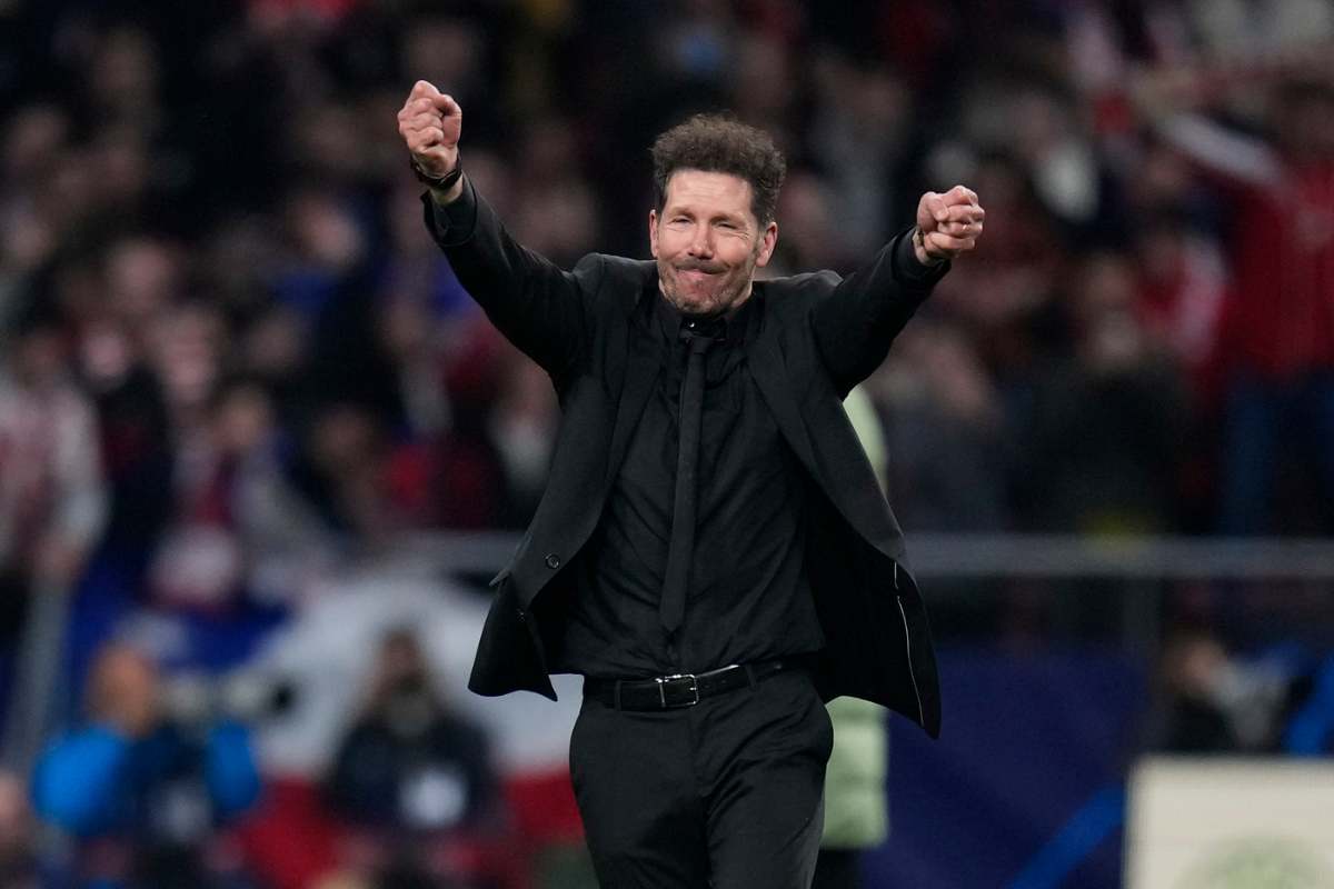 Diego Simeone esulta