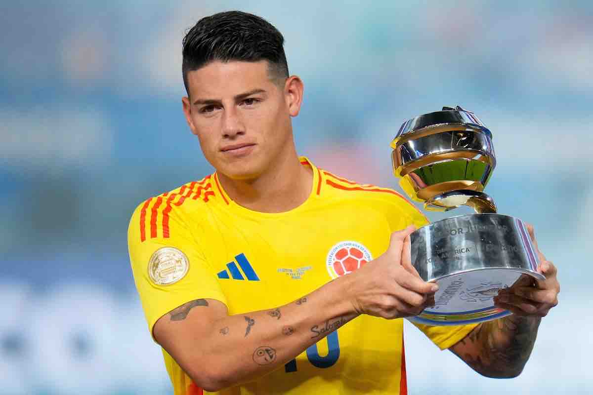 Napoli: sfida alla Lazio per James Rodriguez