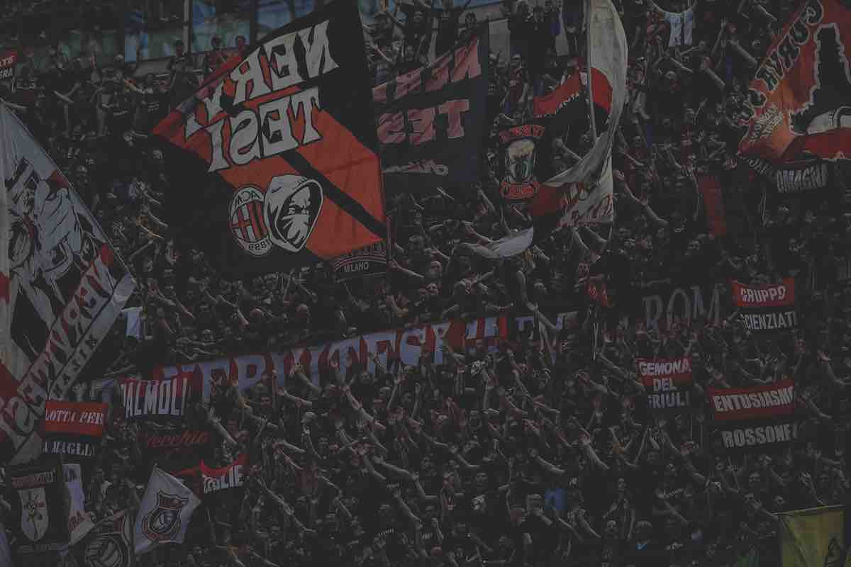 Milan, tifosi criticano l'attaccante 