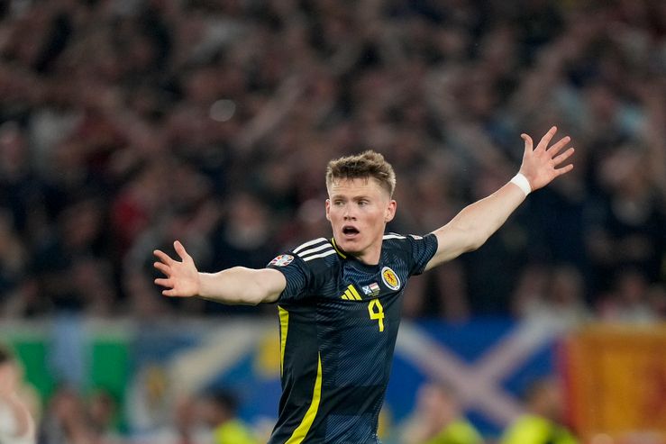 Napoli, McTominay preferisce la Premier