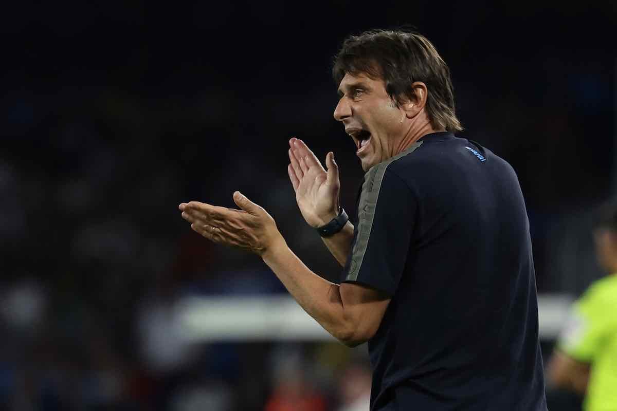 Napoli e Conte criticati