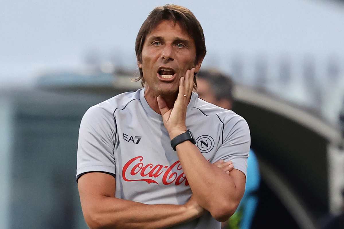 Napoli-Conte, aria di addio