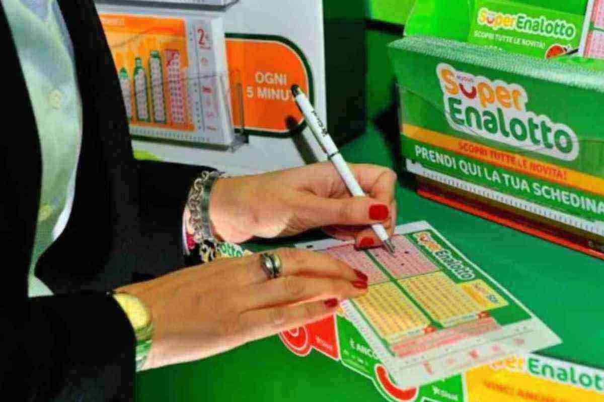 Estrazione Simbolotto Lotto Superenalotto e 10eLotto di oggi 19 agosto