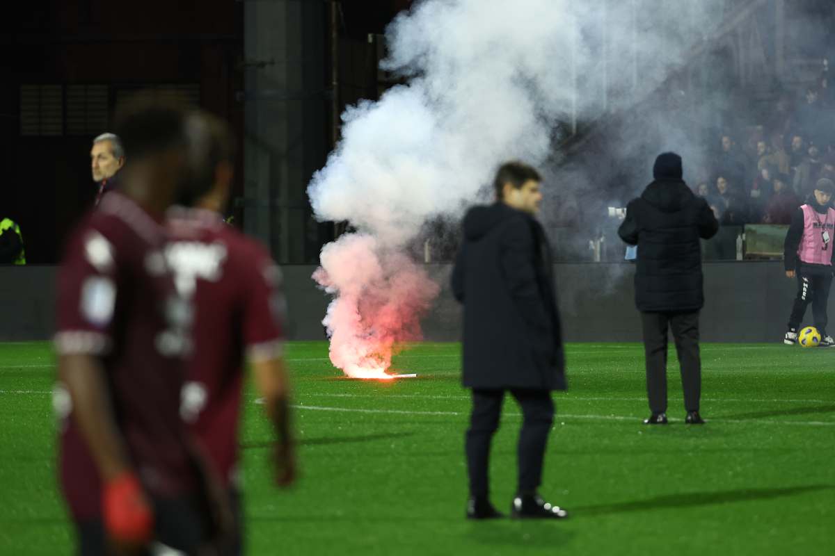 Salernitana, Iervolino contestato