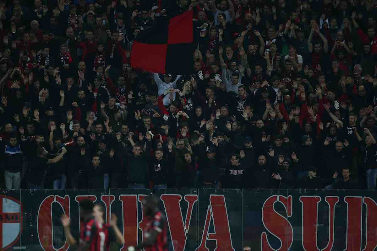 Tifosi Curva Sud