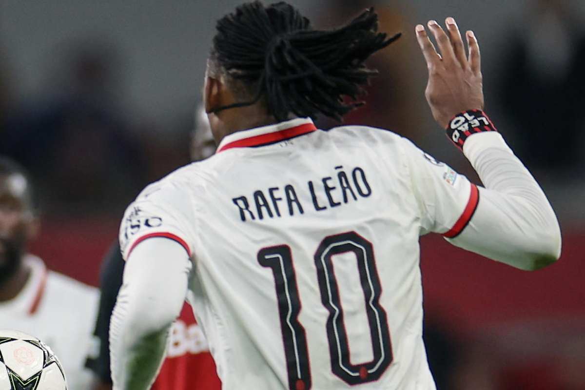 Milan, bordata su Leao