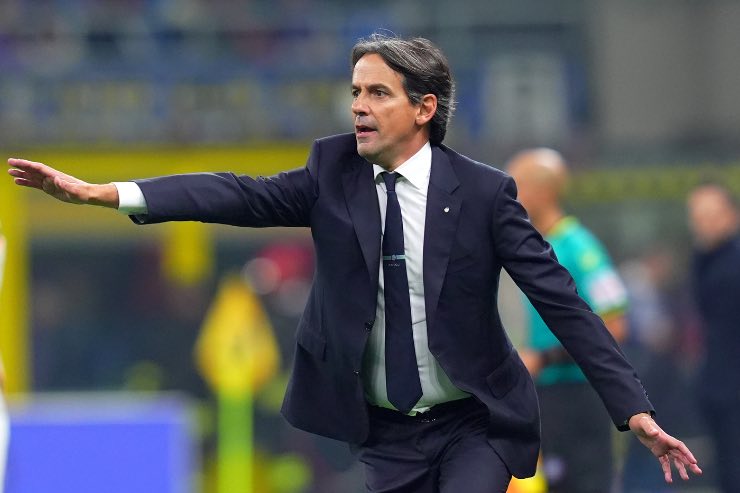 Inzaghi dà indicazioni in Inter-Venezia