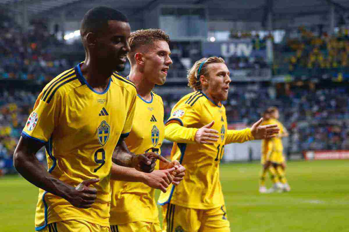 Isak festeggia un gol ad Euro 2024 con Gyokeres