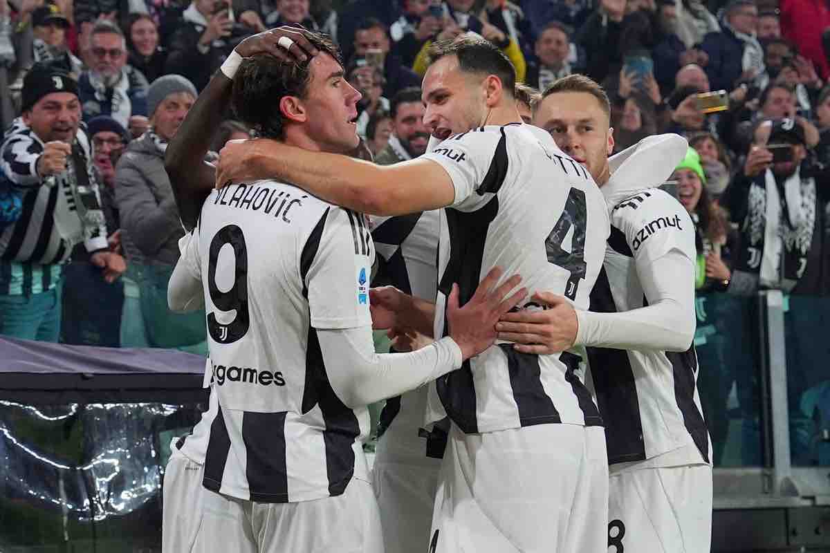 Esultanza della Juventus dopo il gol di Weah nel derby