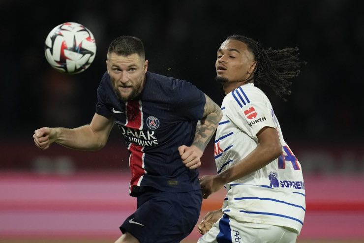 Skriniar colpisce di testa in Psg-Strasburgo