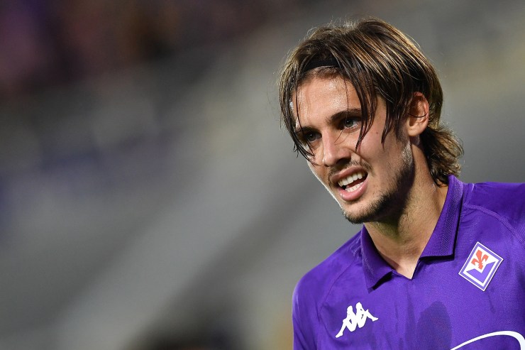 Andrea Colpani in campo con la maglia della Fiorentina 