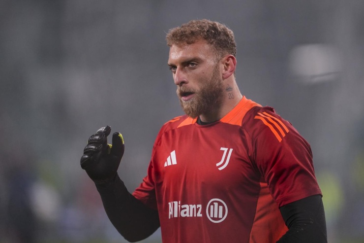 Michele Di Gregorio in campo con la Juventus 