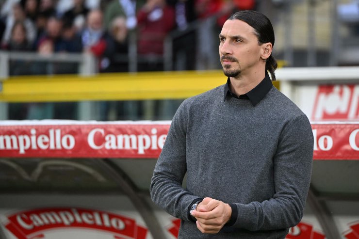 Ibrahimovic a bordo campo