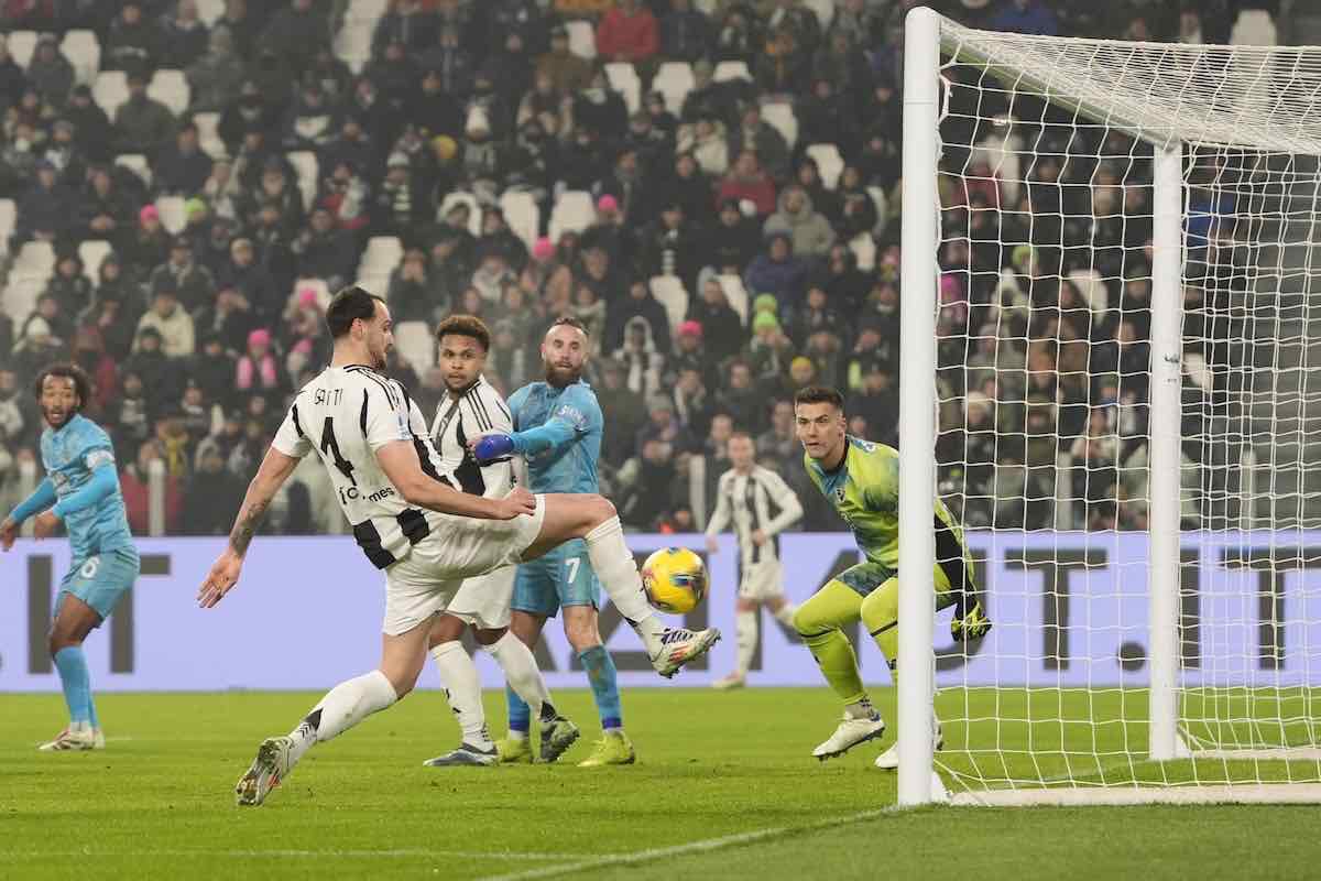 Infortunio al ginocchio: va ko nel primo tempo di Juve Venezia