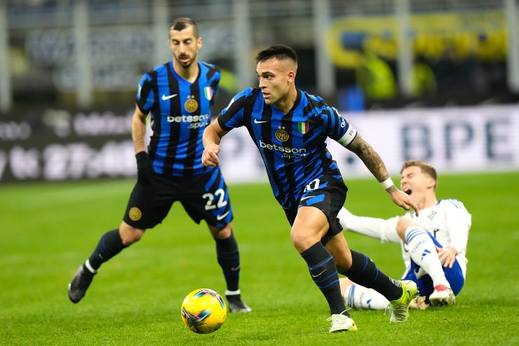 Lautaro Martinez palla al piede in Inter-Como