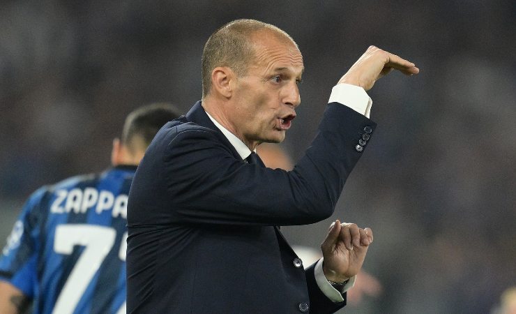 Massimiliano Allegri dà indicazione ai suoi calciatori