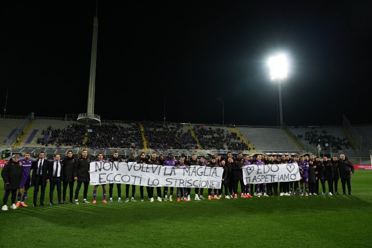 Lo striscione per Bove mostrato dalla Fiorentina