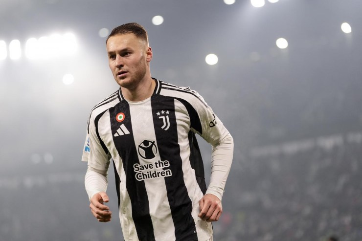 Teun Koopmeiners serio in maglia Juventus allo Stadium 