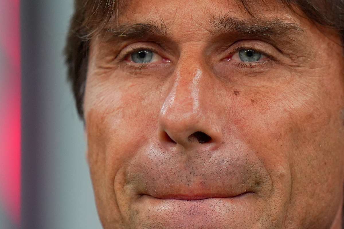 Conte non è cambiato, l’abito buono per una sola competizione: ora deve vincere lo Scudetto