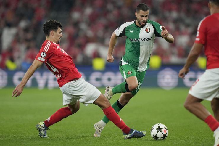 david hancko in azione in benfica-feyenoord