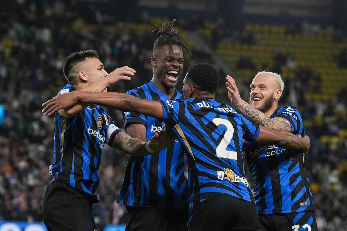 Bomber Dumfries piega l’Atalanta: l’Inter è la prima finalista