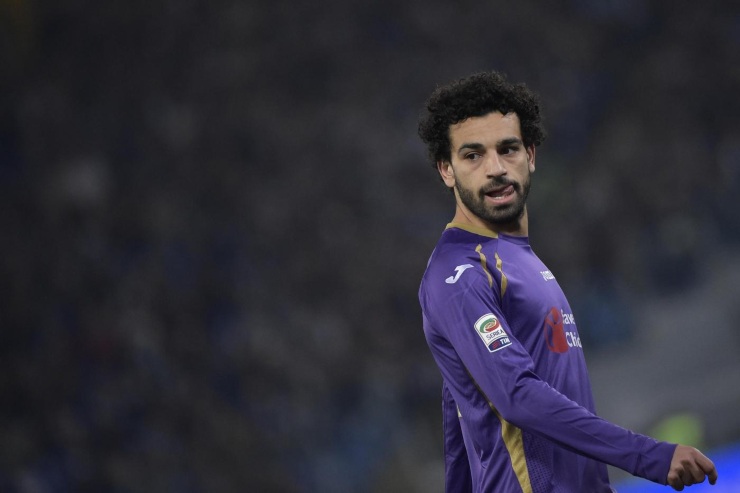 Mohamed Salah in campo nel 2015 con la maglia della Fiorentina 