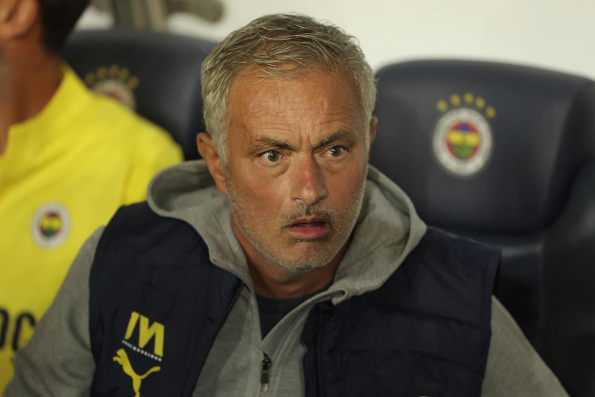 Mourinho, terza panchina in Serie A. Lo Special One: “Sarebbe un onore”